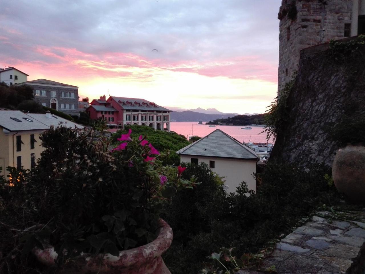 New Hotel Genio Porto Venere Dış mekan fotoğraf